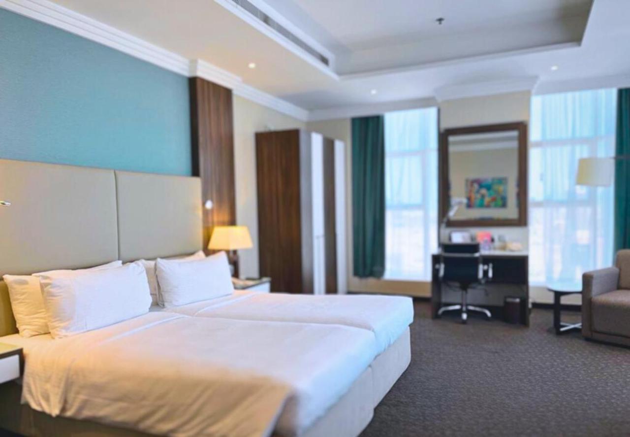 Swiss-Belhotel Seef Bahrain Manama Exteriör bild