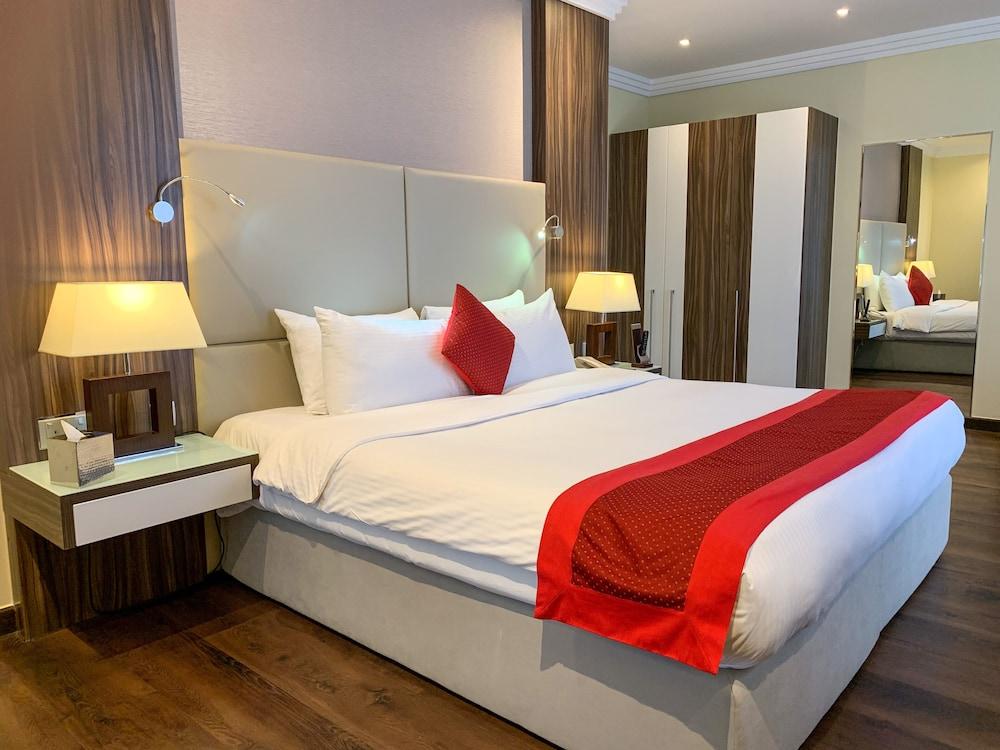 Swiss-Belhotel Seef Bahrain Manama Exteriör bild