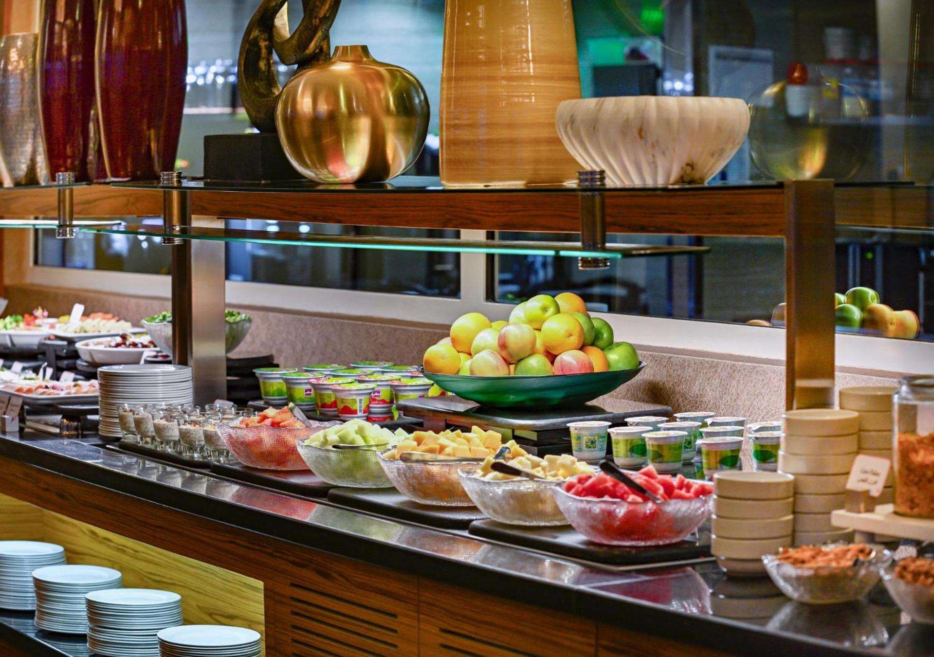 Swiss-Belhotel Seef Bahrain Manama Exteriör bild